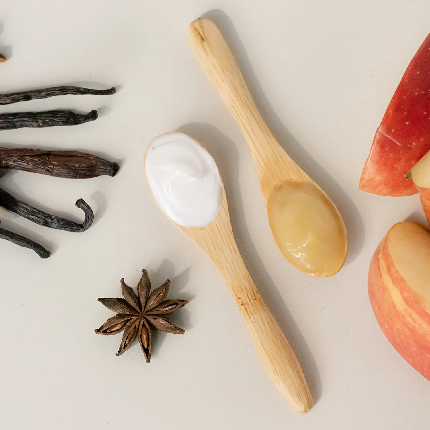 Fresh Orchard Facial mask and enzyme texture in spoons