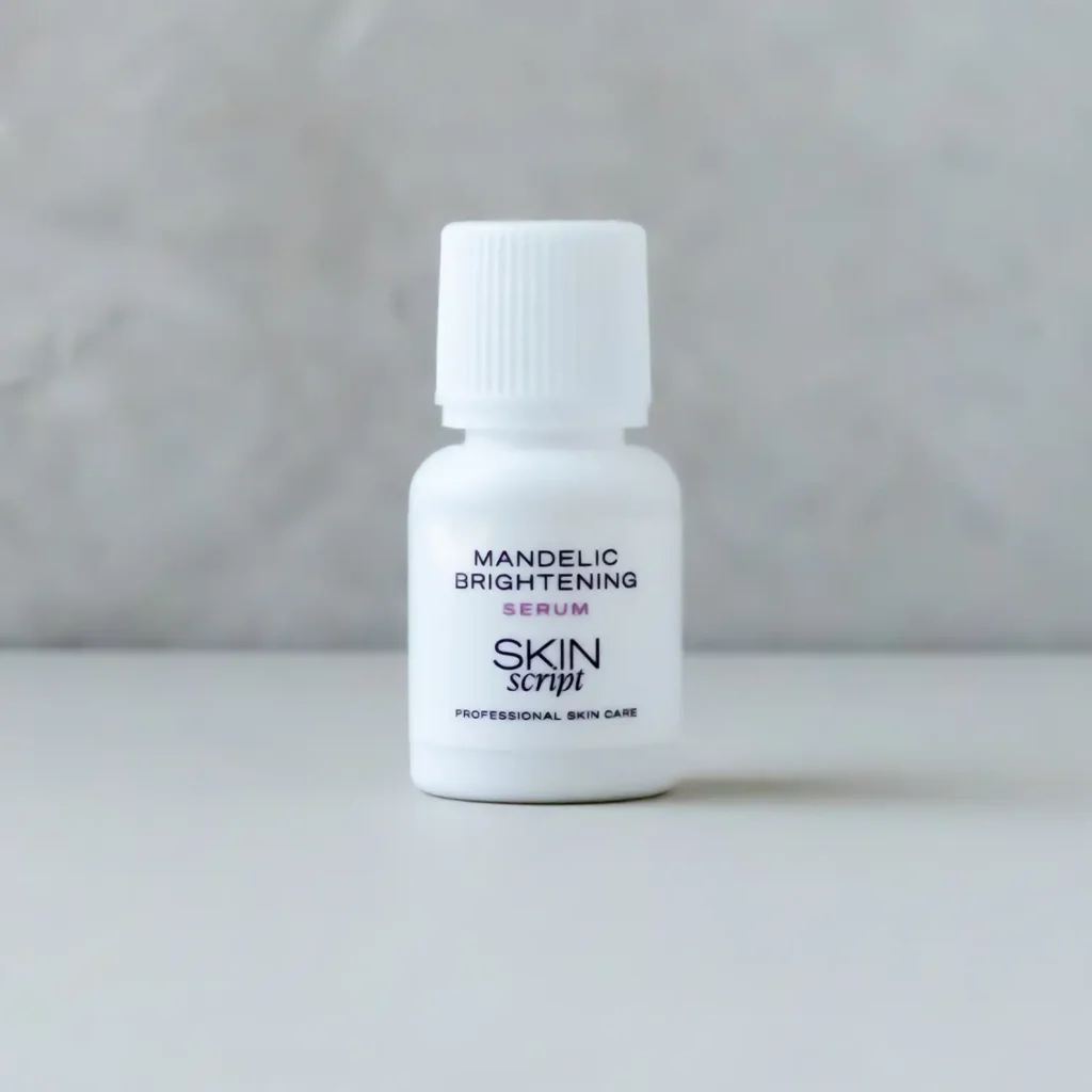 Mandelic Brightening Serum sample bottle